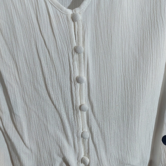 Hollister Button Down Tie Crop Top - Picture 8 of 9